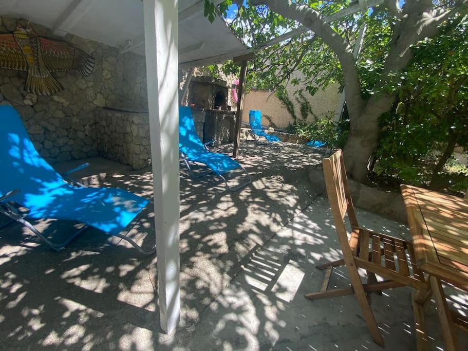 A L'Ombre Du Figuier ! Maisonnette Jardin / Parking / Proche Mer فرونتينيان المظهر الخارجي الصورة