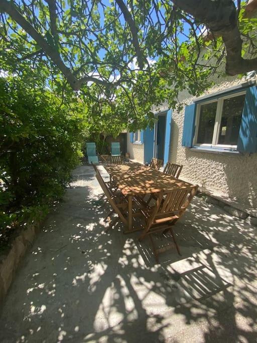 A L'Ombre Du Figuier ! Maisonnette Jardin / Parking / Proche Mer فرونتينيان المظهر الخارجي الصورة